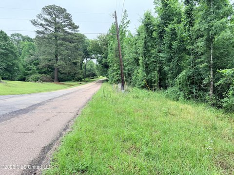 Land, Raymond, MS