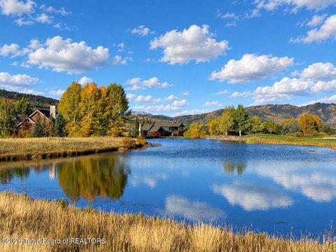 Land, Victor, ID