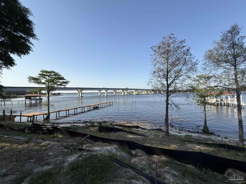 Waterfront Homesite in Milton, Florida