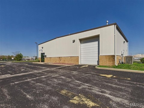 Industrial Flex Facility with Office