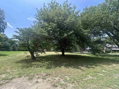 Residential Lot in Rolling Oaks