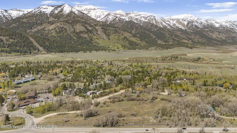 LAND - Wilson, WY
