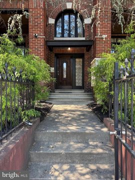 One-Bedroom Condo Rental Unit