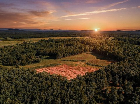 LAND - Appomattox, VA