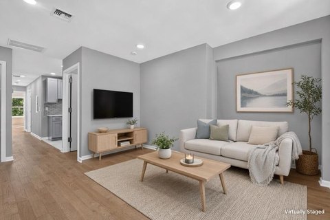 Renovated Duplex with Parking