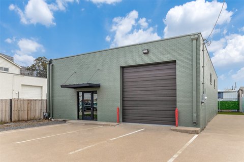 Flex Space with Showroom Potential