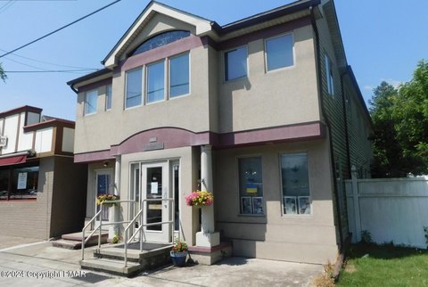 East Stroudsburg Commercial Building For Rent