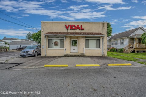 Commercial Property in Throop Borough