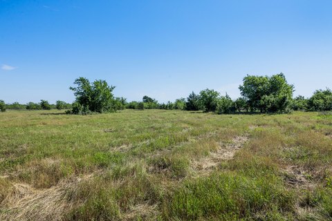 Perimeter-Fenced Recreational Acreage