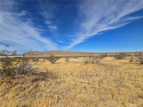 Apple Valley Land with Views
