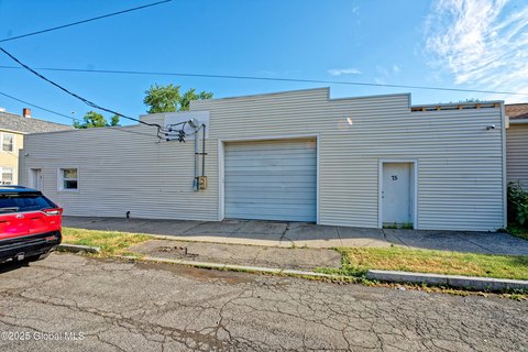 Cohoes Commercial Building with Office