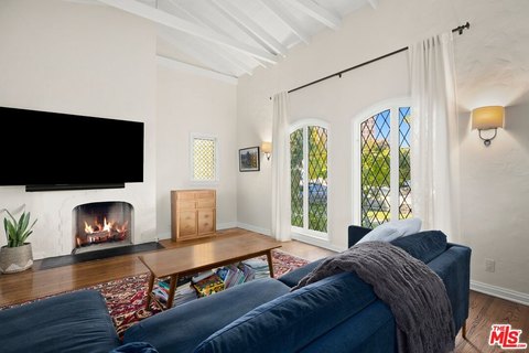 Updated Spanish Duplex with ADU