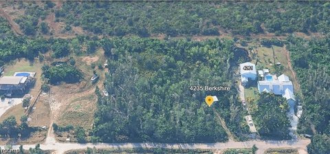 LAND - St James City, FL