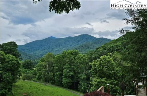 Burnsville, NC Land For Sale
