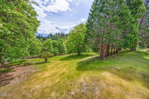 Land, Ashland, OR