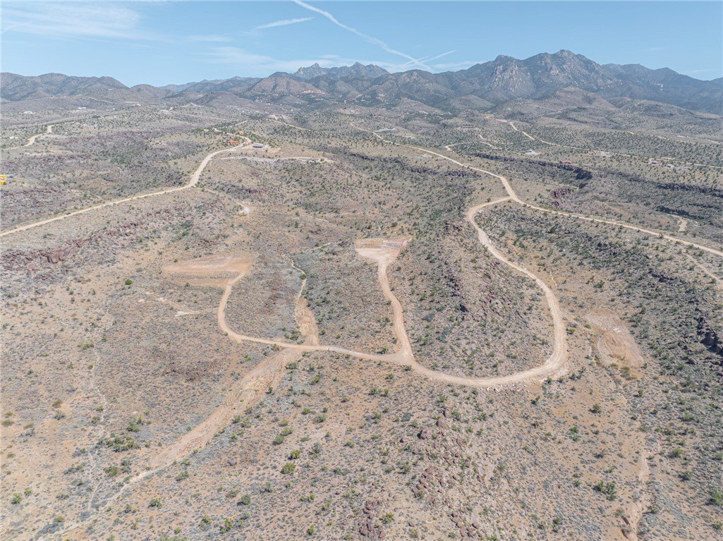 Kingman Land with Mountain Views