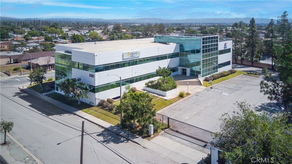 1151 W 5 St, Azusa, CA 91702