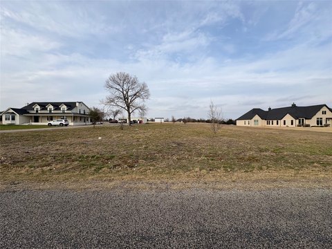 Custom Home Lot with Builder Freedom