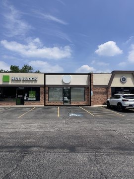 Remodeled Commercial Unit in Lake Zurich