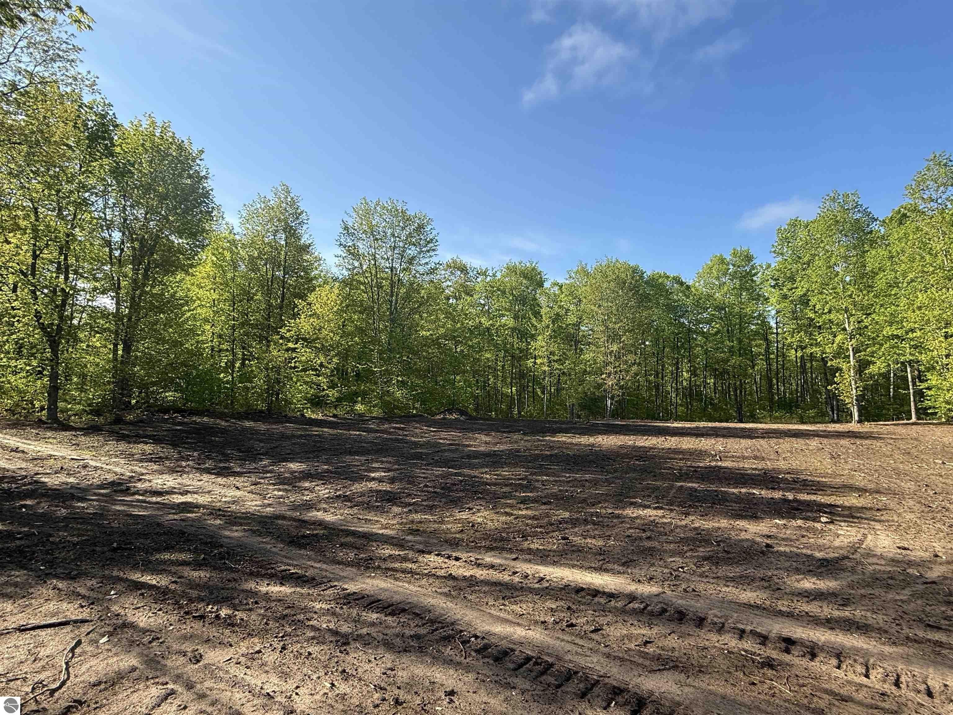 Land in Brightland Woods