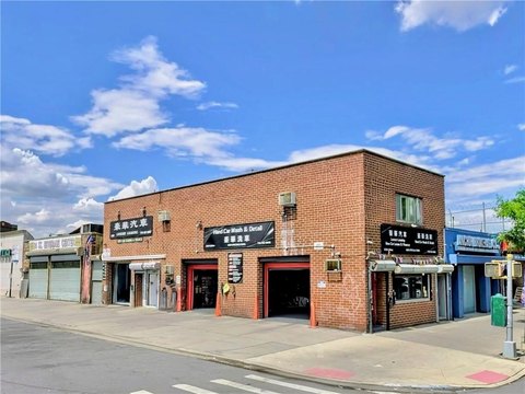 Brooklyn Commercial Building with Garages