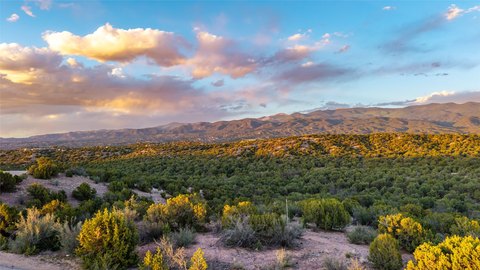 LAND - Santa Fe, NM