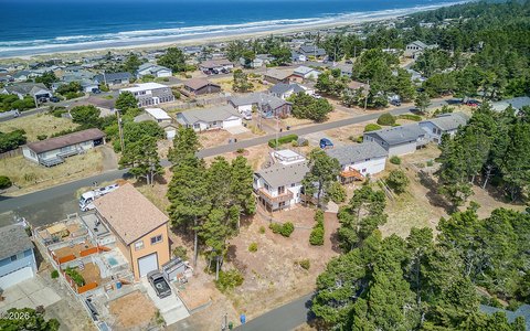 Land, Waldport, OR