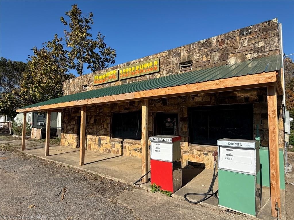Historic Chester Mercantile & Gas