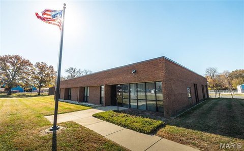 Industrial Flex Building with Shop Space