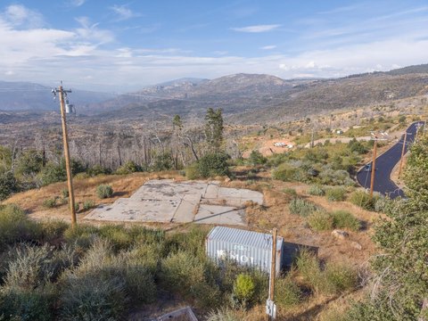 Land, Auberry, CA