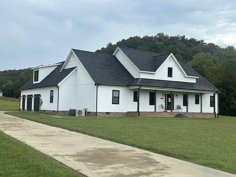 Farm / Farmhouse, House (Attached) - Burkesville, KY