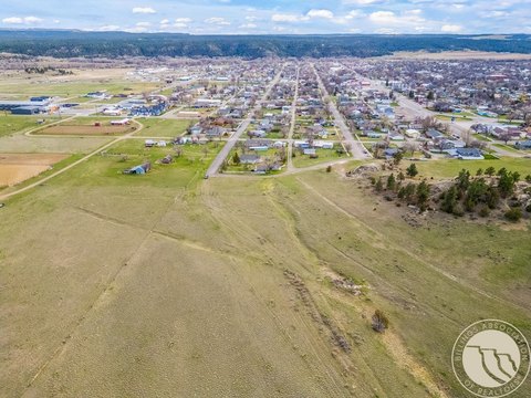 Land, Roundup, MT