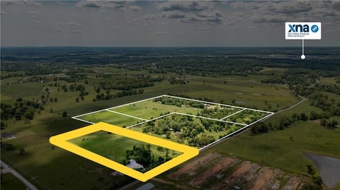 LAND - Bentonville, AR