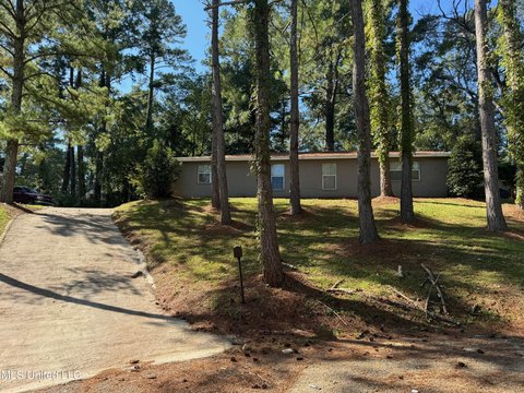 Income-Producing Duplex in Jackson, MS