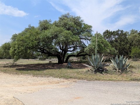 Land, San Marcos, TX
