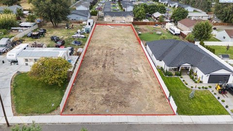 Land, Sunnyside, WA