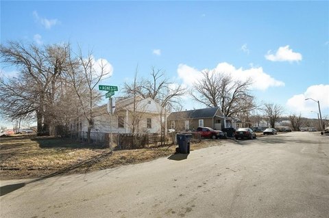 MULTI_FAMILY - Kansas City, MO