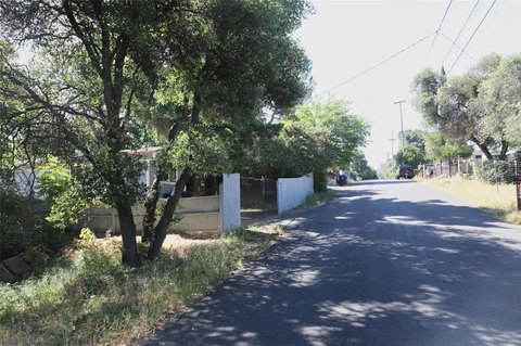Residential Lot in Clearlake, CA