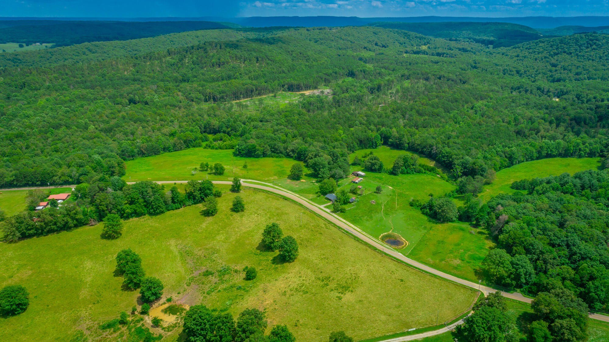 Pikeville, TN 37-Acre Land