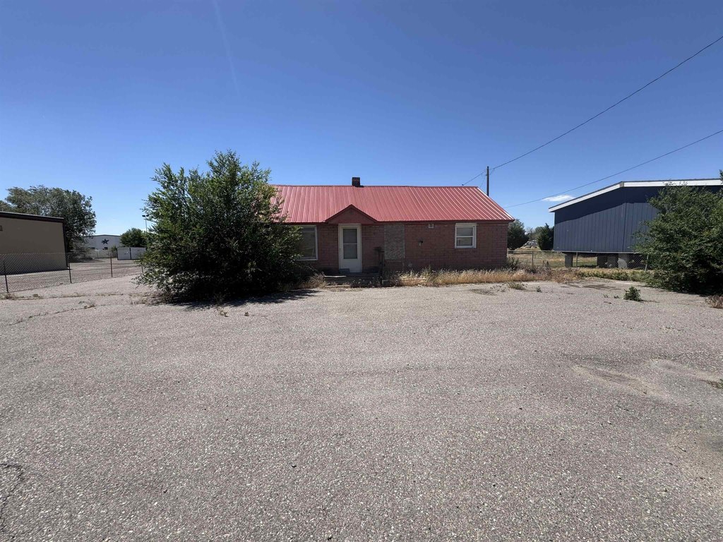 4937 Yellowstone Ave, Chubbuck, ID 83202-2358