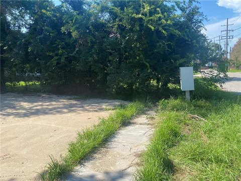 Residential Lot in Quiet Area