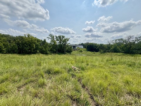 LAND - Urbandale, IA