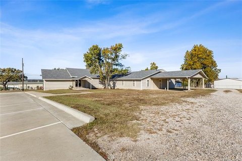 Sapulpa Church with Open Sanctuary