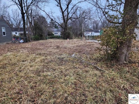 LAND, No Home, Clinton, MO