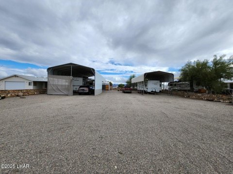 Quartzsite RV Lot with Covers