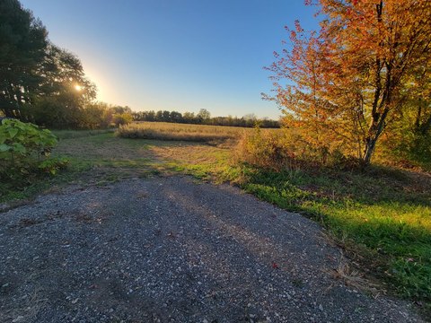 Land, Eau Claire, MI