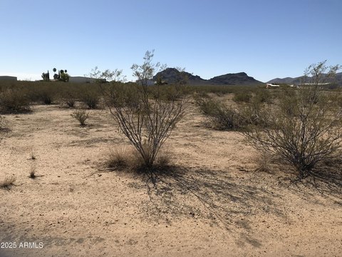 LAND - Aguila, AZ