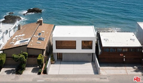 LAND - Malibu, CA