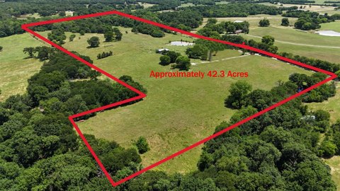 Fenced Equestrian Ranch Acreage