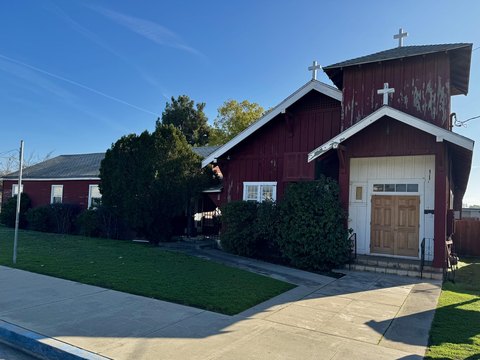 Lindsay Commercial Property For Sale